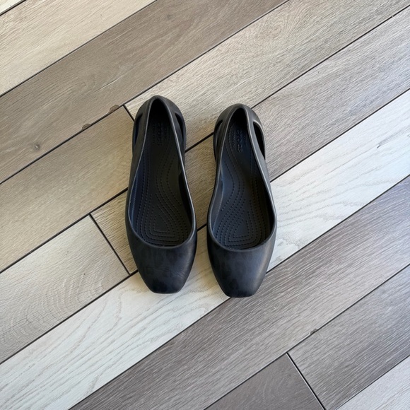 CROCS Shoes - CROCS Women's Black Slip-On Flats